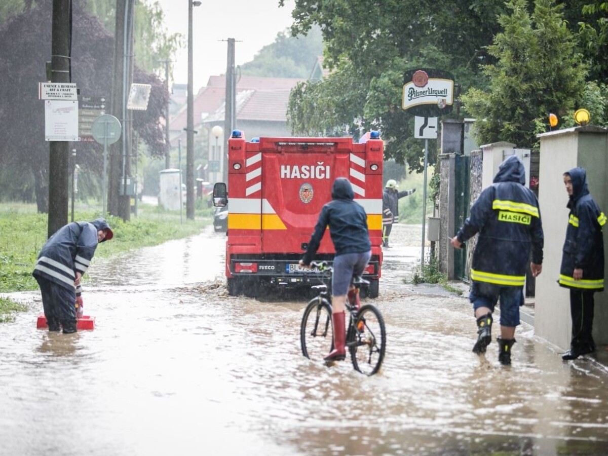 Hrádza v Rudne nad Hronom slúžila 10 rokov dobre. Prečo došlo k pretrhnutiu?