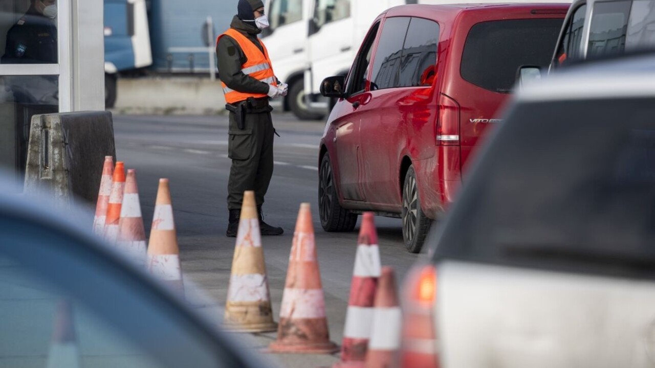 Rakúsko nás zaradilo medzi menej rizikové krajiny. Ruší sa povinná karanténa