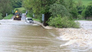 V Liptovskom Mikuláši v lokalite Hlboké vyhlásili tretí stupeň povodňovej aktivity