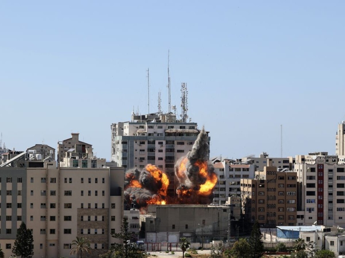 Izrael a Hamas súhlasili so zastavením paľby. Dodržia prímerie?