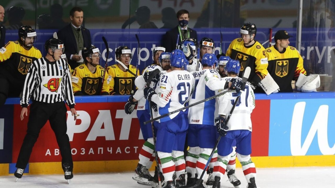 Nemci zlomili odpor oslabených Talianov, vysoko ich rozstrieľali