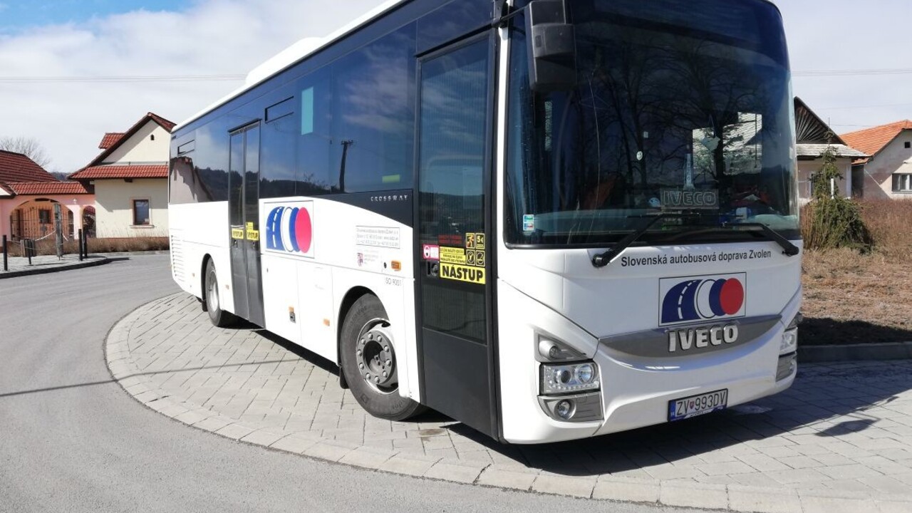Autobus MHD 1140px (TASR/Silvia Tannhauserová)