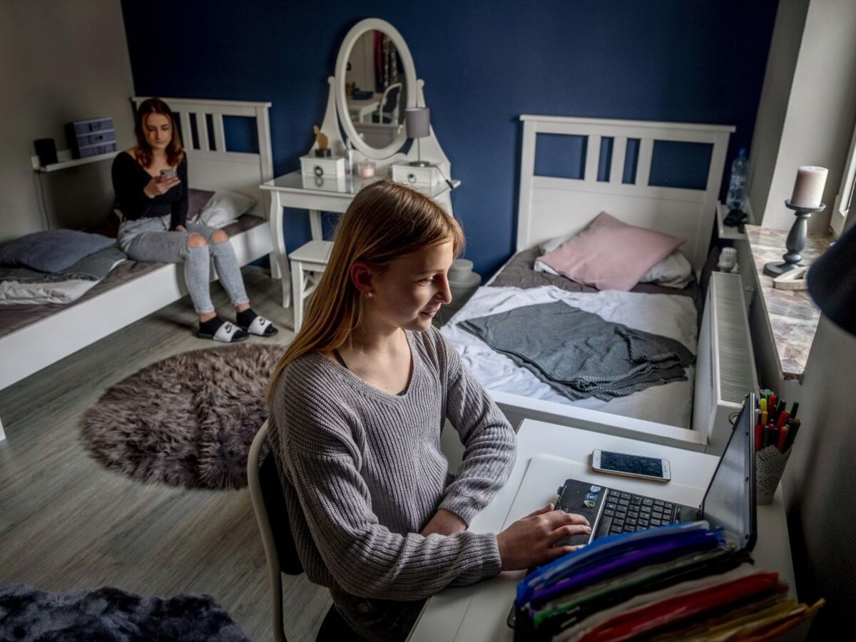 dievčatá izba bývanie 1140px (TASR/AP)