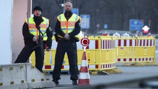 Po rokoch sporov padá bariéra pri Gibraltári. EÚ a Británia podpísali dohodu, hraničné kontroly sa od stredy končia