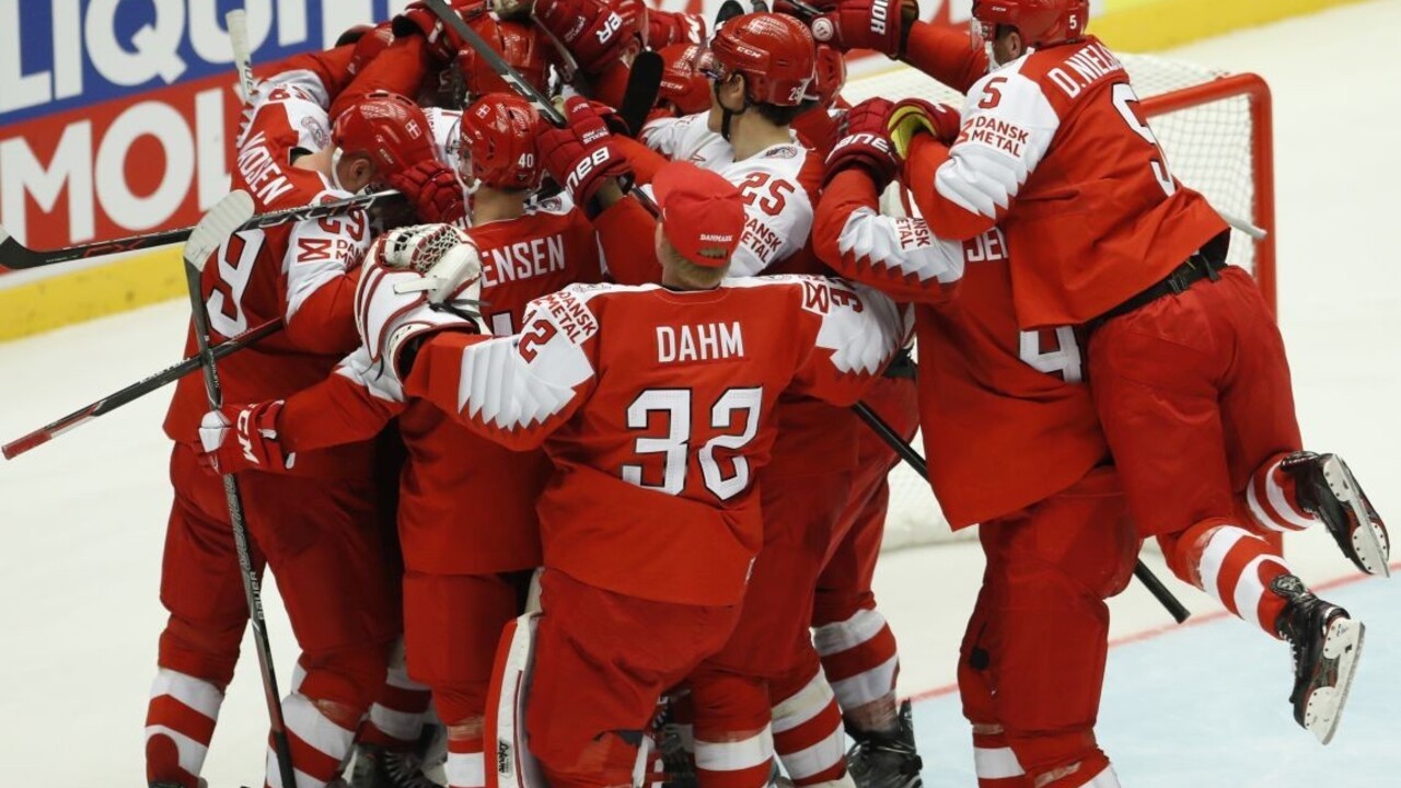 Dáni zdolali favorizovaných Švédov. Dopomohol im k tomu hetrik Jensena