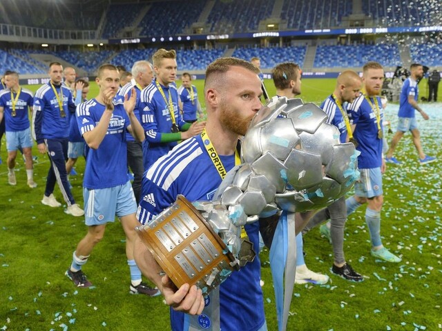 Slovan zakončil majstrovskú sezónu výhrou nad Trenčínom