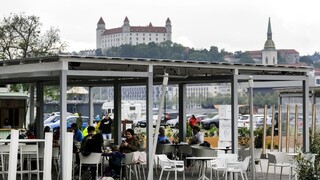 Po víkende sa menia podmienky pre reštaurácie a kaviarne