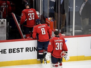 NHL: Boston vyradil Washington, Colorado prešlo cez St. Louis