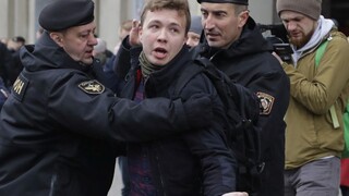 S novinárom zadržali aj jeho priateľku. Krok Bieloruska odsúdili