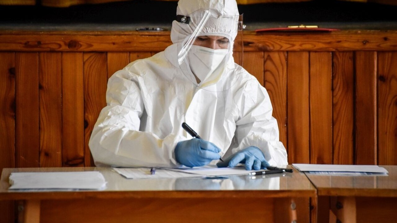 testovanie koronavírus Slovensko 1140px (TASR/Róbert Fritz)