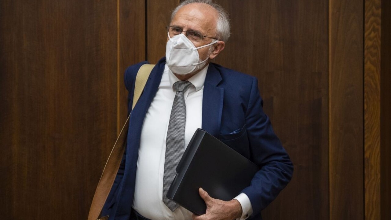 Agropotravinári hodnotia demisiu Mičovského: Situácia je kritická