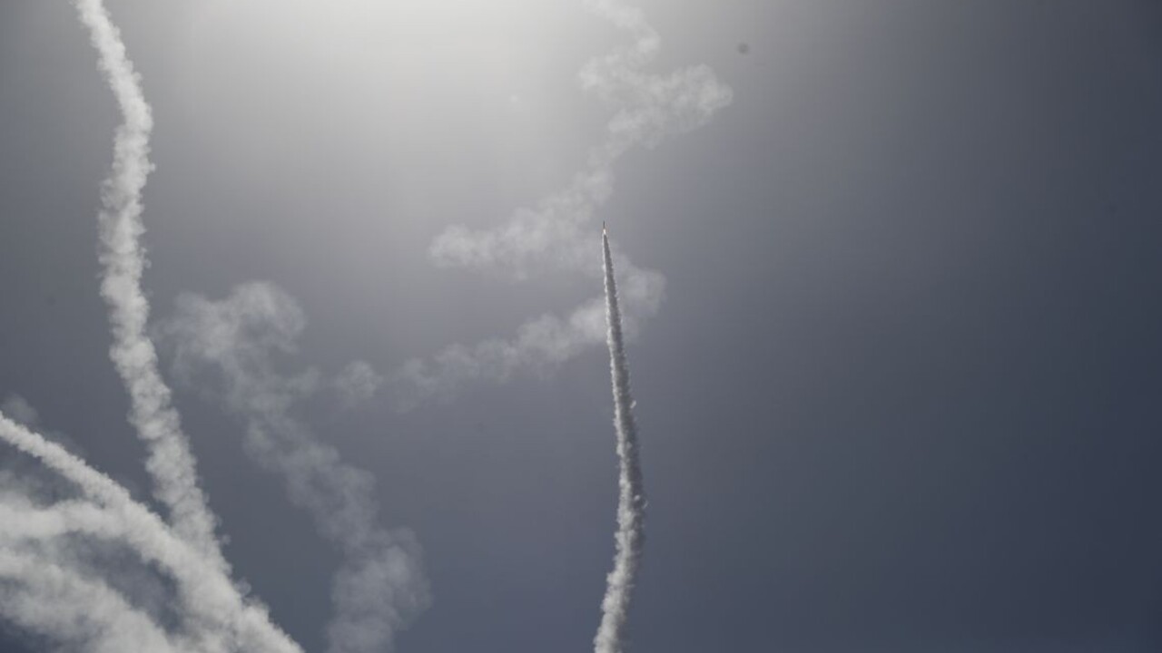 Izraelský protiraketový systém odráža rakety vystrelené z pásma Gazy