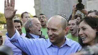 Netanjahuov rival Bennett sa pokúsi vytvoriť vládu s opozičnými stranami