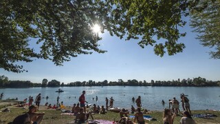 Slovensko čaká najteplejší deň. Pripravte sa na horúčavy, platia výstrahy