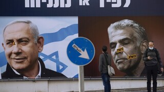 Izrael má novú vládu. Netanjahu po 12 rokoch ako premiér končí