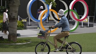 Olympijské tribúny v Tokiu budú bez divákov, platí tam núdzový stav