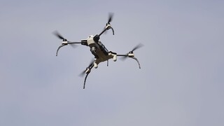 V boji proti covidu používajú drony. Vyhľadávajú ľudí so zvýšenou teplotou