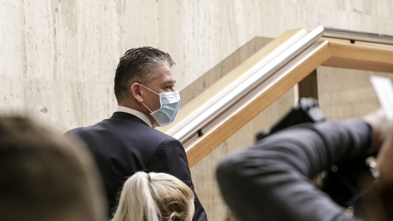 Mikulec predloží návrh na odvolanie šéfa inšpekcie Szabóa z funkcie