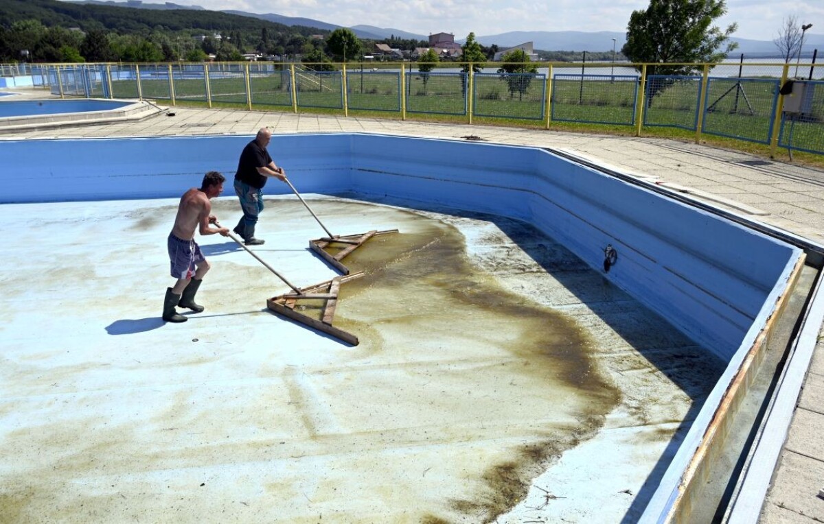 Príprava kúpaliska na letnú sezónu je v plnom prúde