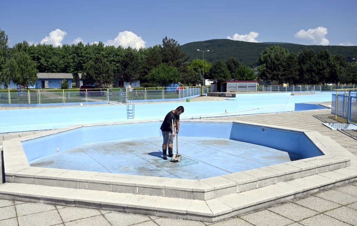 Príprava kúpaliska na letnú sezónu je v plnom prúde