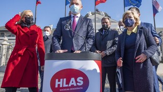 Voľby by v júni vyhral Hlas. Do národnej rady by sa nedostali ĽSNS a Za ľudí