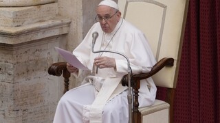 Pápež trpel závažnou poruchou, ukázali testy po operácii