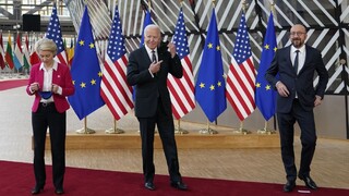 Biden rokoval s lídrami EÚ, sľúbil novú éru vzájomných vzťahov