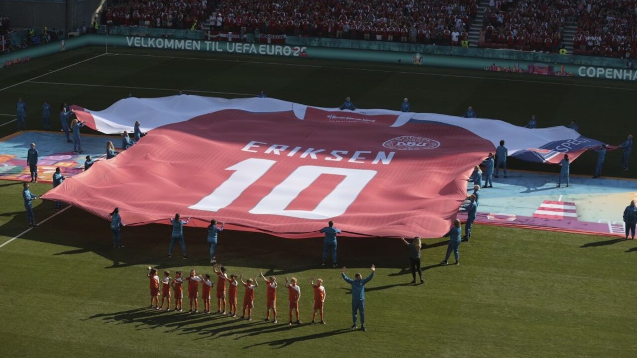 Eriksen absolvoval úspešnú operáciu, zaviedli mu defibrilátor