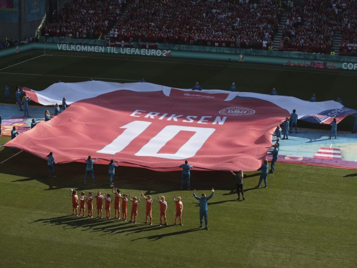 Eriksen absolvoval úspešnú operáciu, zaviedli mu defibrilátor