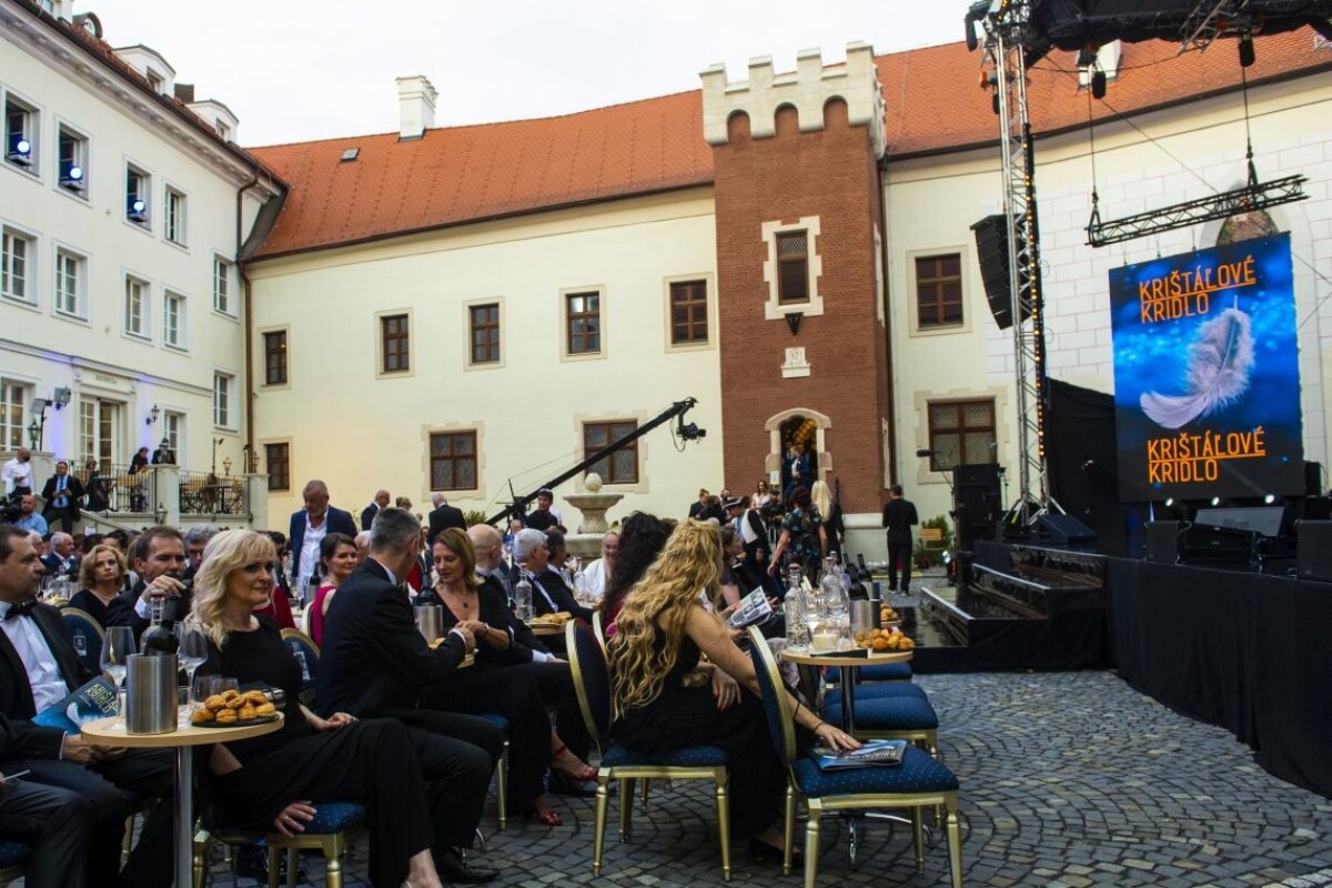 Účastníci slávnostného galavečera