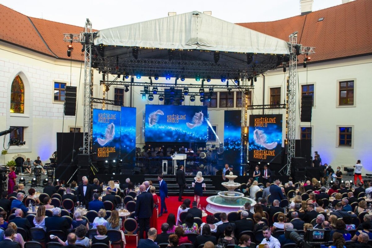 Účastníci slávnostného galavečera