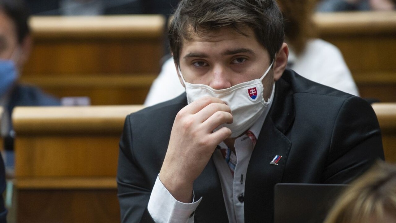 Do parlamentu sa vrátil staronový poslanec, nahradí Heráka