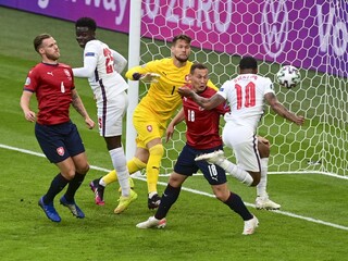Anglickí futbalisti zvíťazili nad Českom,