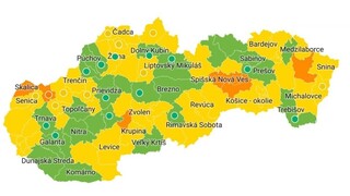 Covid automat: Už žiadna červená ani ružová. Zelených okresov bude ešte viac