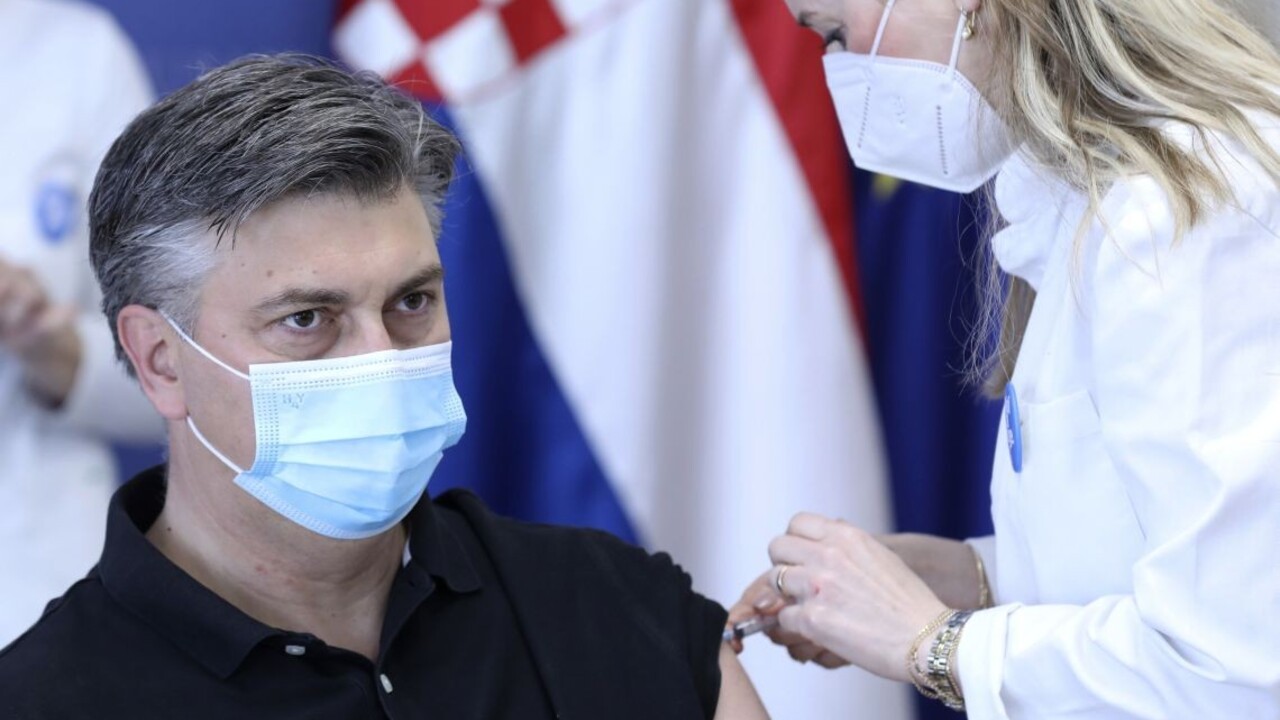 Zaočkovaných Chorvátov pribudlo za týždeň len 1 percento. Premiér vyzýva k vakcinácii