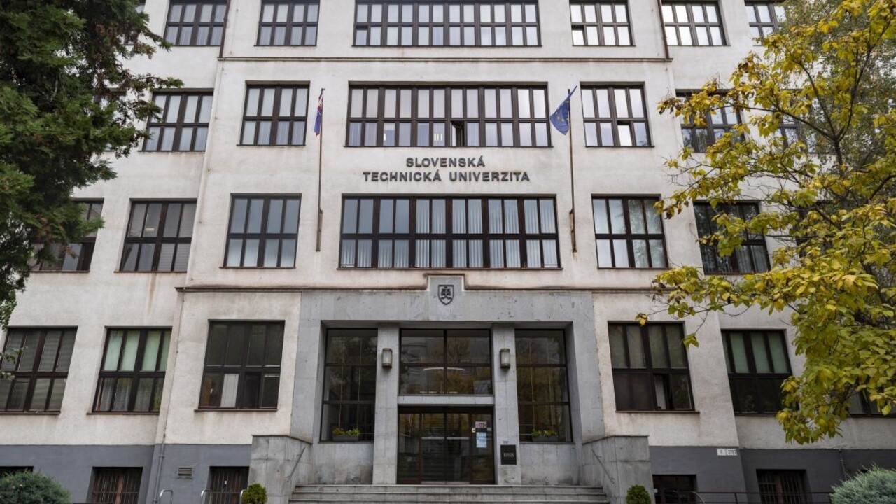 Voľby rektora sú korektné a atmosféra je pokojná, tvrdí Slovenská technická univerzita