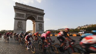 Nové opatrenia na Tour de France. Tímy vylúčia po dvoch pozitívnych jazdcoch