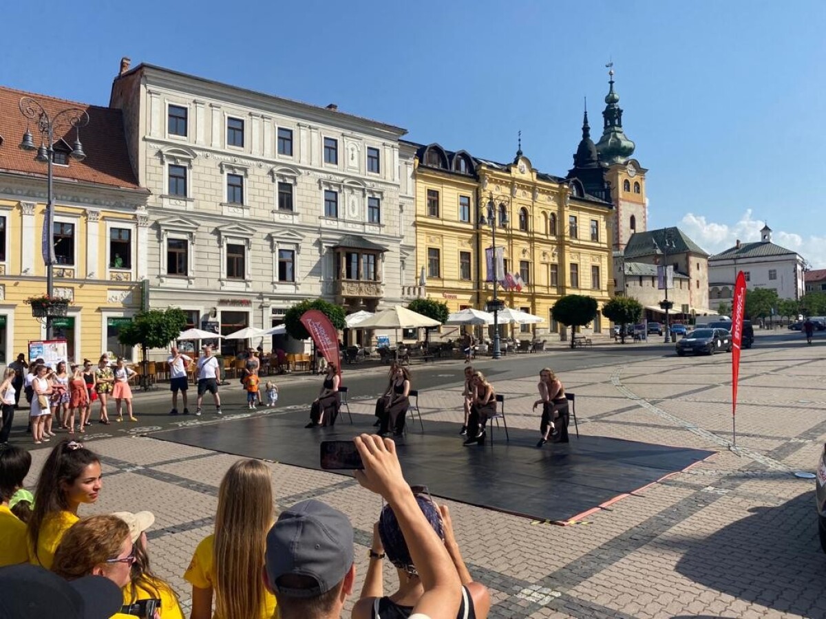 Štart 4. Etapy z Banskej Bystrice.