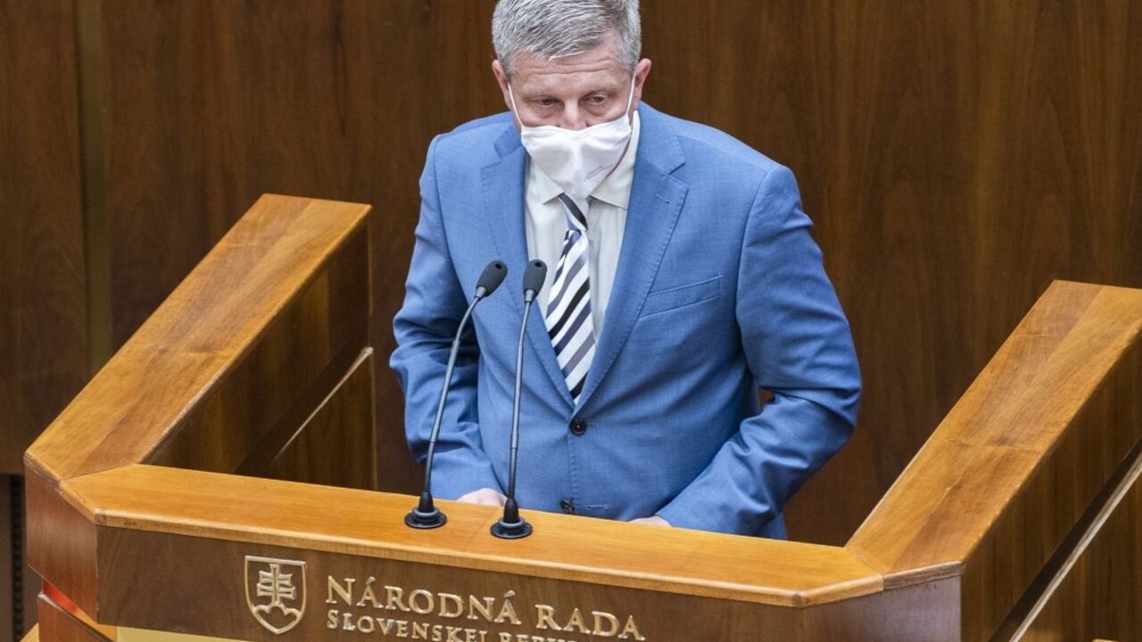 Covid pas bude spustený 26. júna, tvrdí Lengvarský