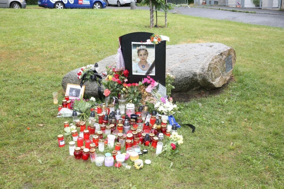 Posledná rozlúčka s Libušou Šafránkovou.