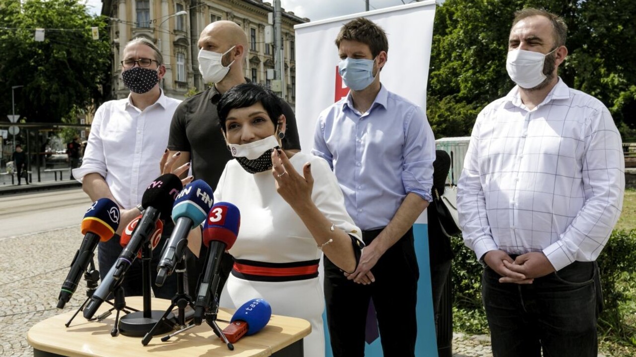 Progresívne Slovensko chce rodovo vyvážený jazyk, na sneme odsúhlasili zmeny