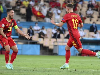 Belgicko vyradilo obhajcov titulu. Skóroval Hazard