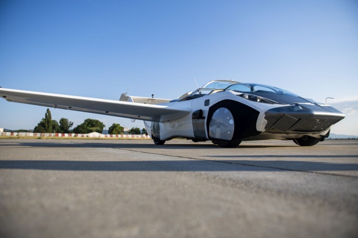 Svetová premiéra príletu lietajúceho auta Aircar.