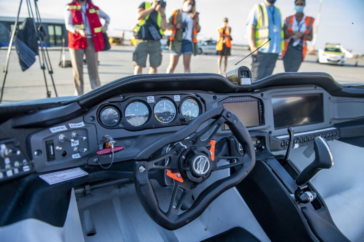 Svetová premiéra príletu lietajúceho auta Aircar.