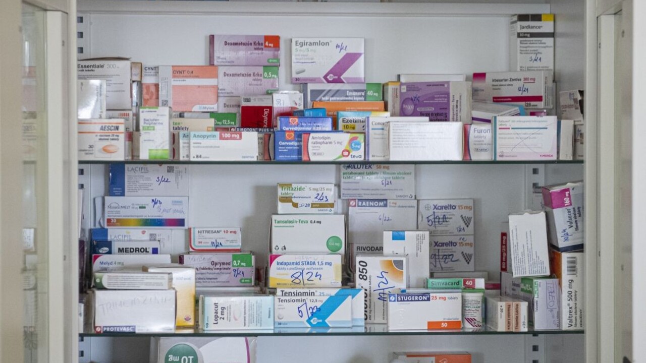 Beriete si so sebou lieky na dovolenku?  Nenechávajte ich v aute ani na priamom slnku