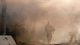 Kanadskú dedinu Lytton po troch dňoch horúčav zachvátil požiar, ľudí evakuovali