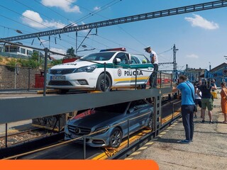 Polícia auto autovlak