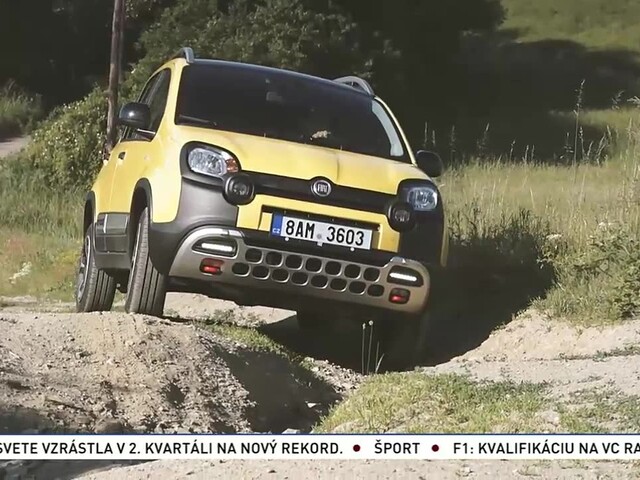 Fiat Panda Cross spája úžitok a štýl. Môžete sa s ňou vybrať aj na huby?