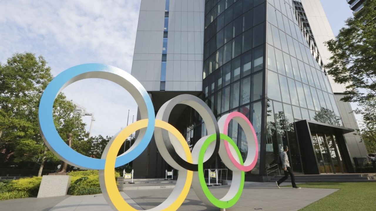 Počet divákov v Tokiu sa zrejme zníži o polovicu