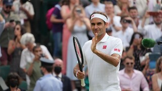 Federer je najstarším štvrťfinalistom Wimbledonu,  v osemfinále zdolal Taliana Sonega